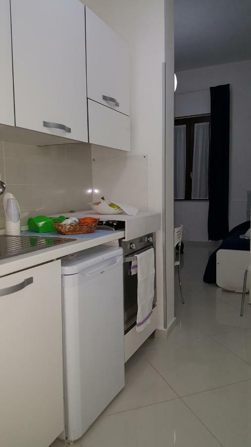 Al Porticciolo Bed & Breakfast Salerno Dış mekan fotoğraf