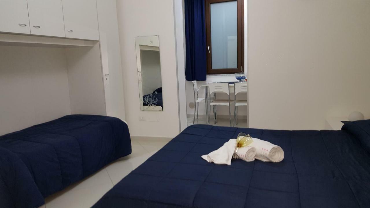 Al Porticciolo Bed & Breakfast Salerno Dış mekan fotoğraf