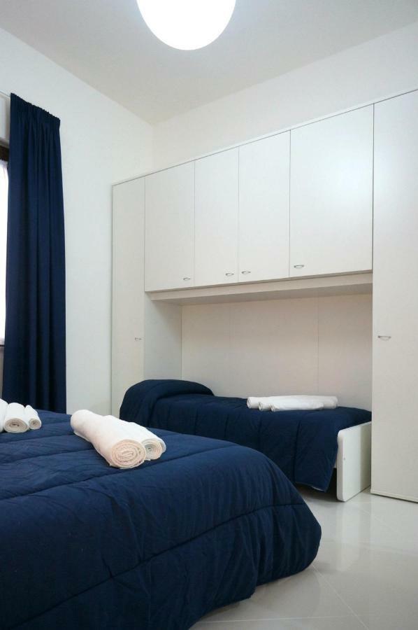 Al Porticciolo Bed & Breakfast Salerno Dış mekan fotoğraf