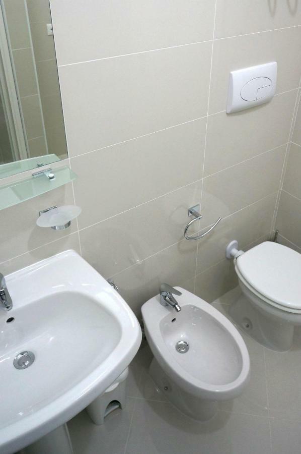 Al Porticciolo Bed & Breakfast Salerno Dış mekan fotoğraf