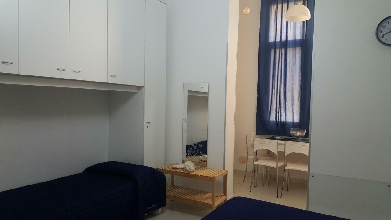 Al Porticciolo Bed & Breakfast Salerno Dış mekan fotoğraf