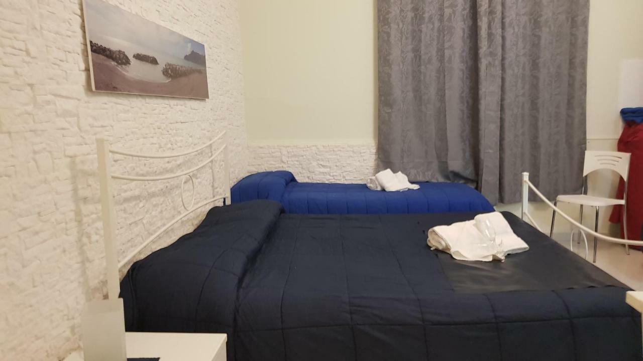 Al Porticciolo Bed & Breakfast Salerno Dış mekan fotoğraf