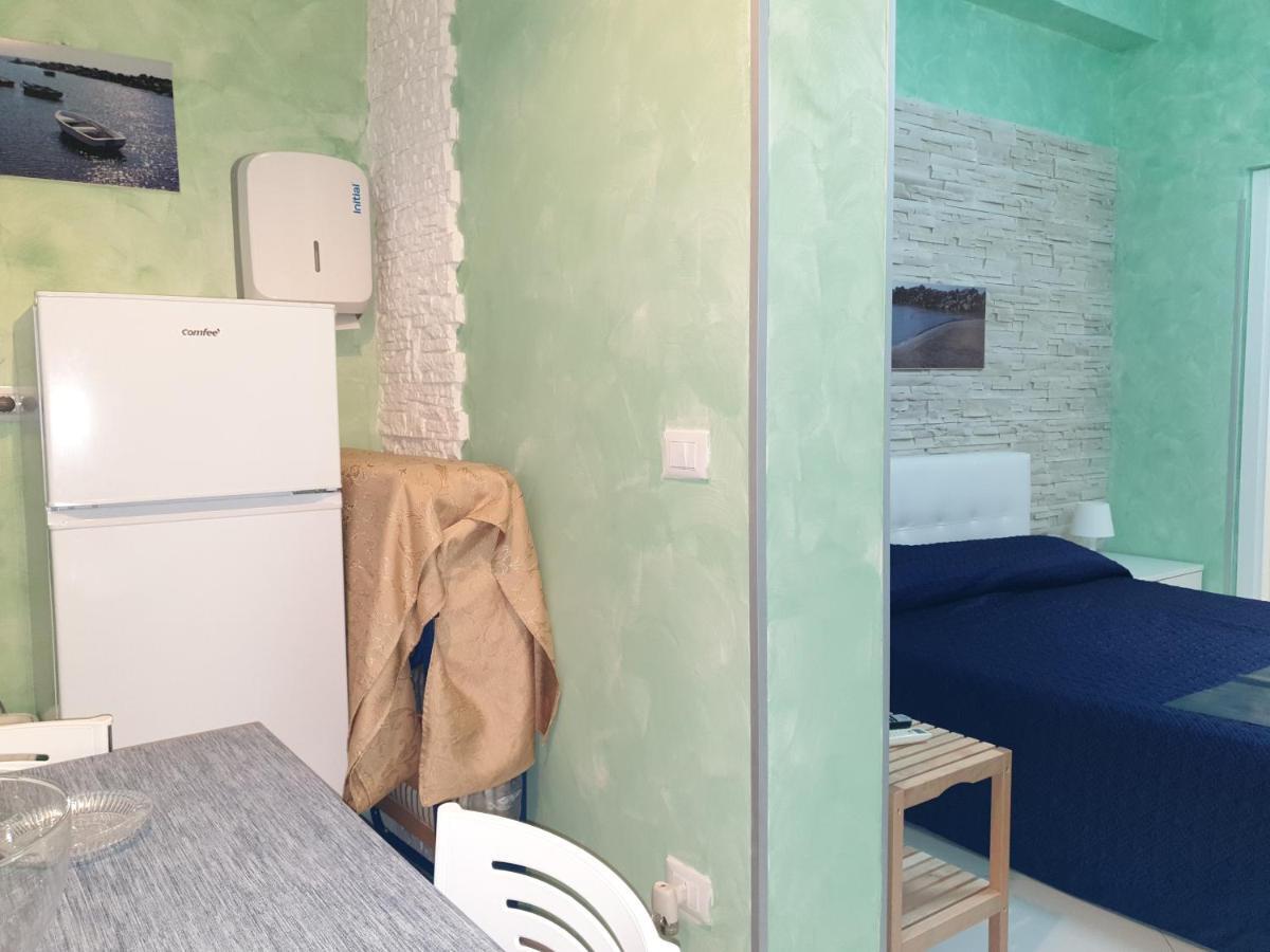 Al Porticciolo Bed & Breakfast Salerno Dış mekan fotoğraf