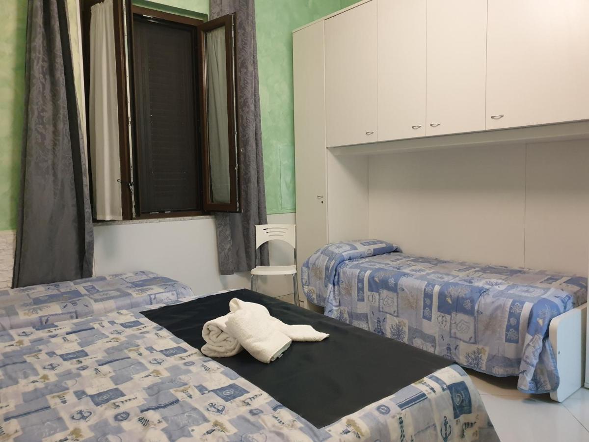 Al Porticciolo Bed & Breakfast Salerno Dış mekan fotoğraf